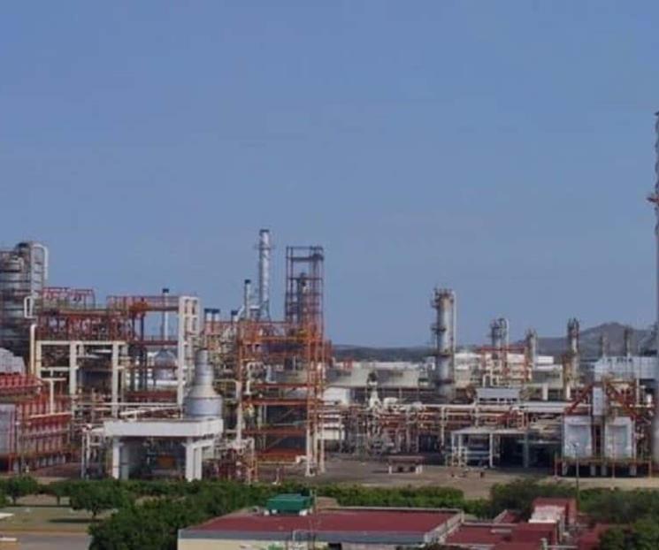 Revela AMLO sabotaje en refinería de Salina Cruz