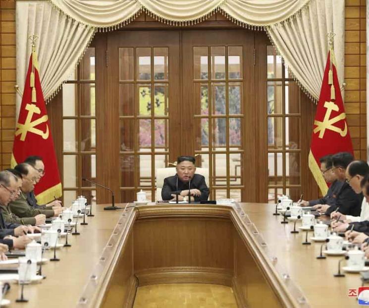 Kim Jong-Un reaparece en público tras un mes de ausencia