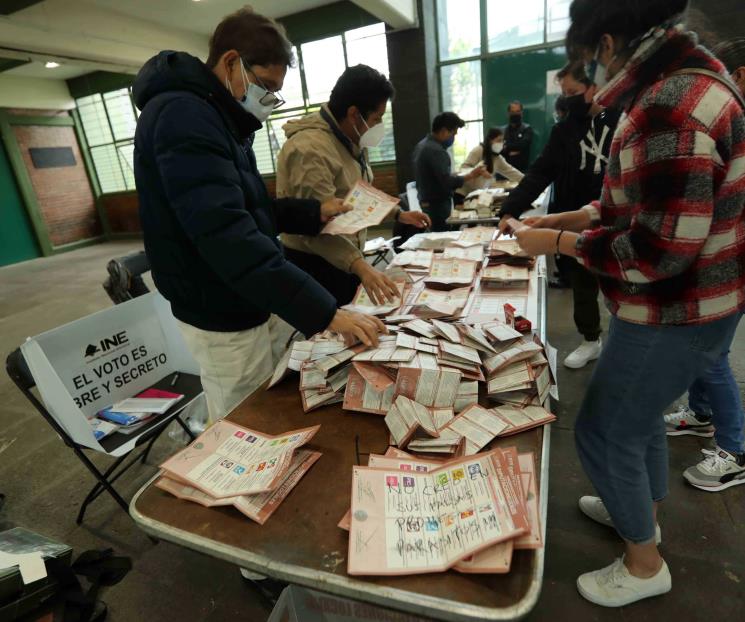 Se perfila Morena con mayoría en 18 congresos estatales
