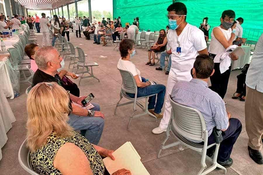 Reanudarán vacunación en Monterrey;será por orden alfabético
