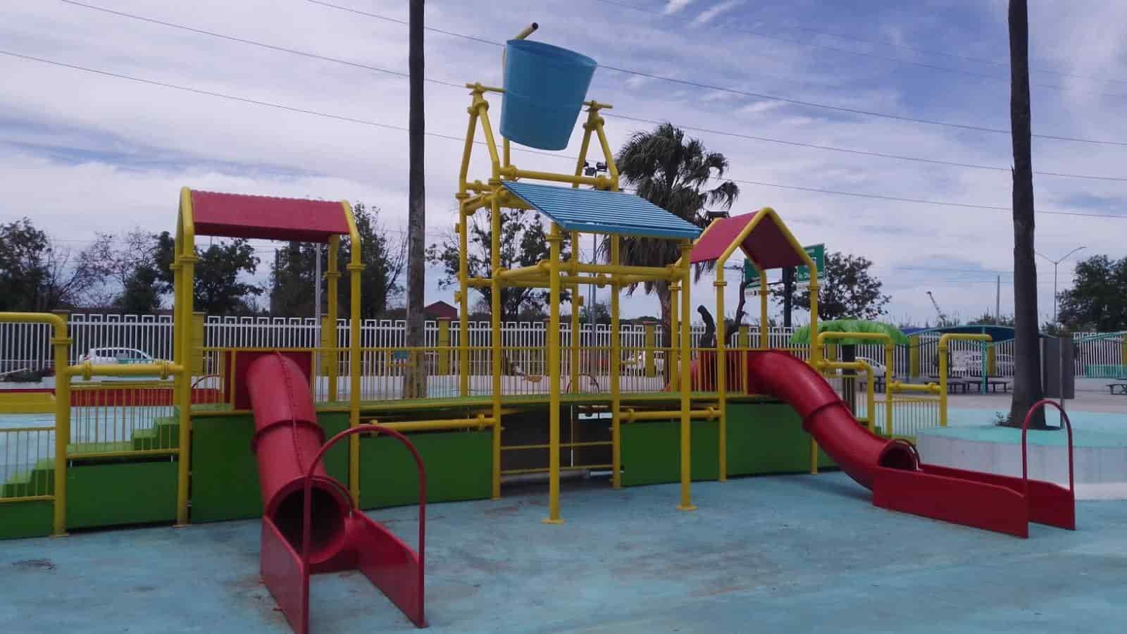 Rehabilitan parques de Monterrey