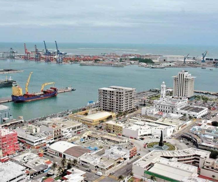 INAH insta a detener construcción en Puerto de Veracruz