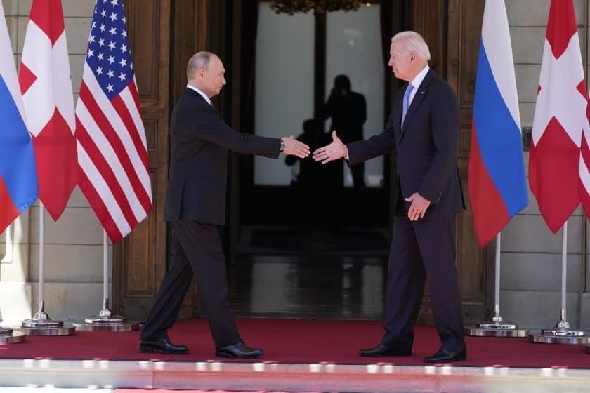 Biden y Putin prevén “consultas” sobre pacto nuclear