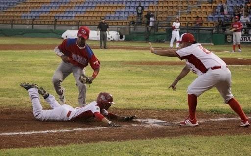 Apalea Dominicana  al Tri olímpico de beisbol