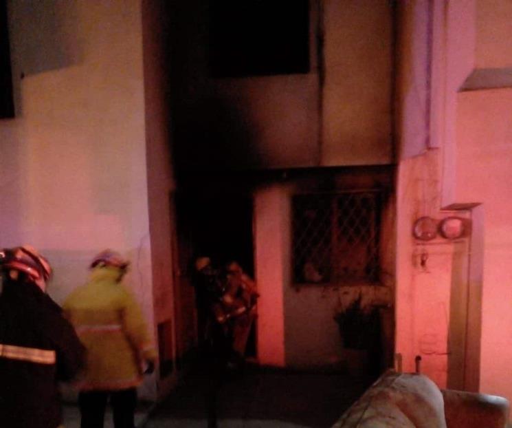 Se incendia casa en Apodaca
