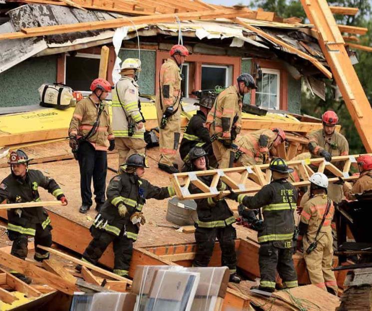 Se registra derrumbe de edificio en Washington