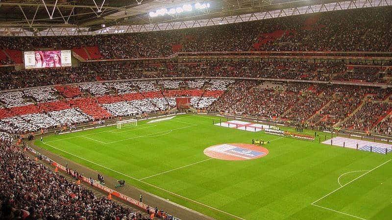 Tendrá Premier League estadios llenos