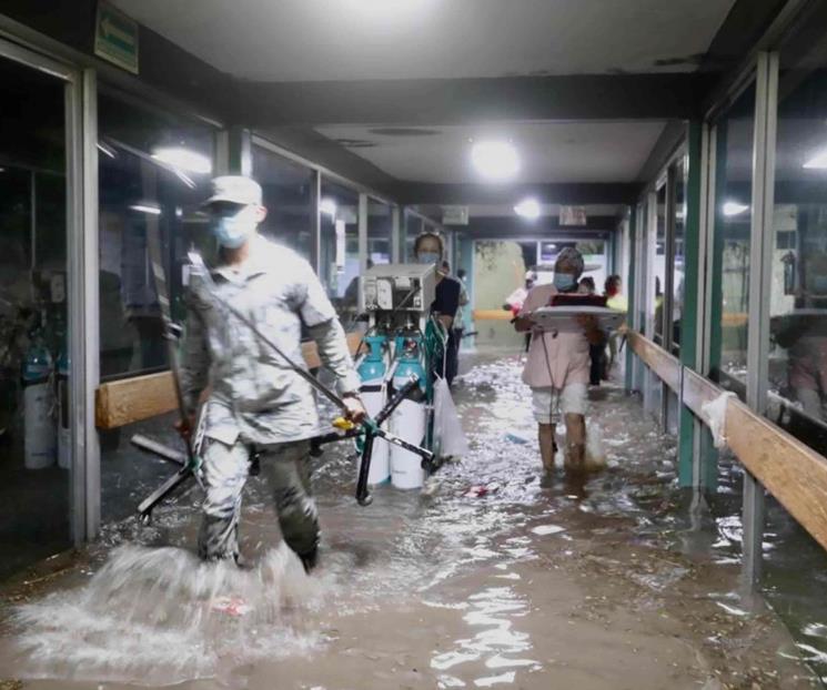 Causan lluvias en Edomex un muerto e inundan hospital