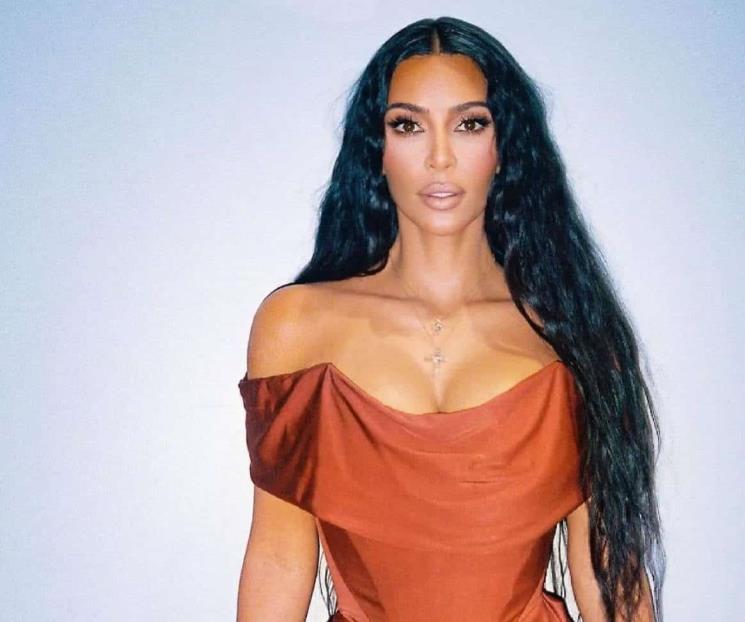 Kim Kardashian anuncia el cierre de su marca de cosméticos