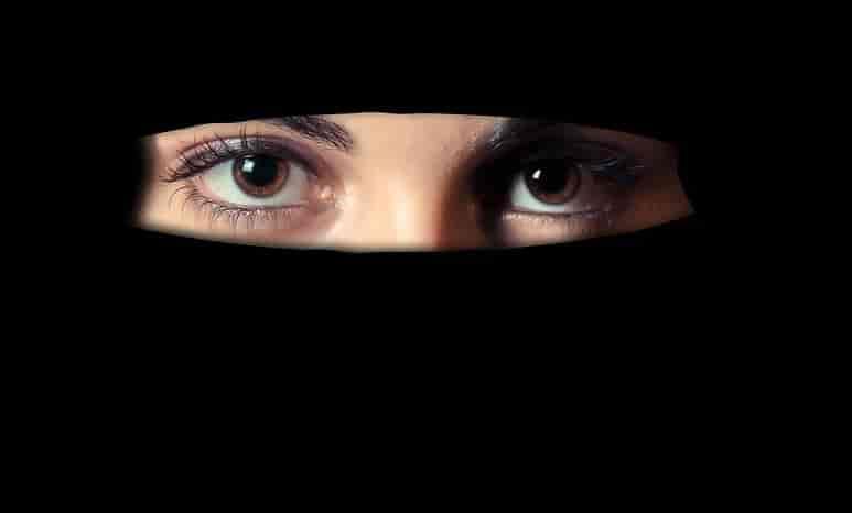 Desmantelan red en internet que vendía mujeres musulmanas