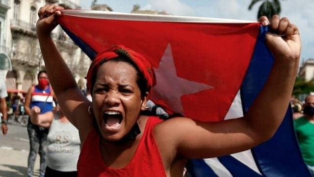 Autoriza Cuba libre importación de medicinas y alimentos