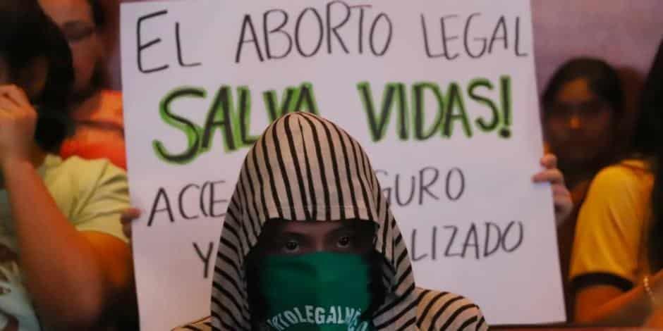 Avalan aborto antes de las 12 semanas en Veracruz