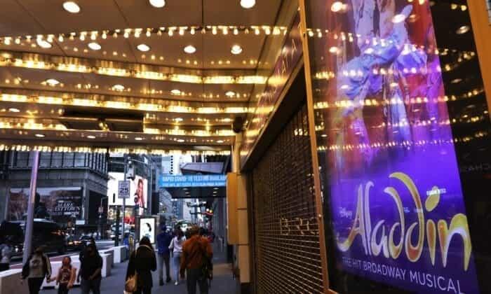 Teatros de Broadway exigirán vacunas y mascarillas