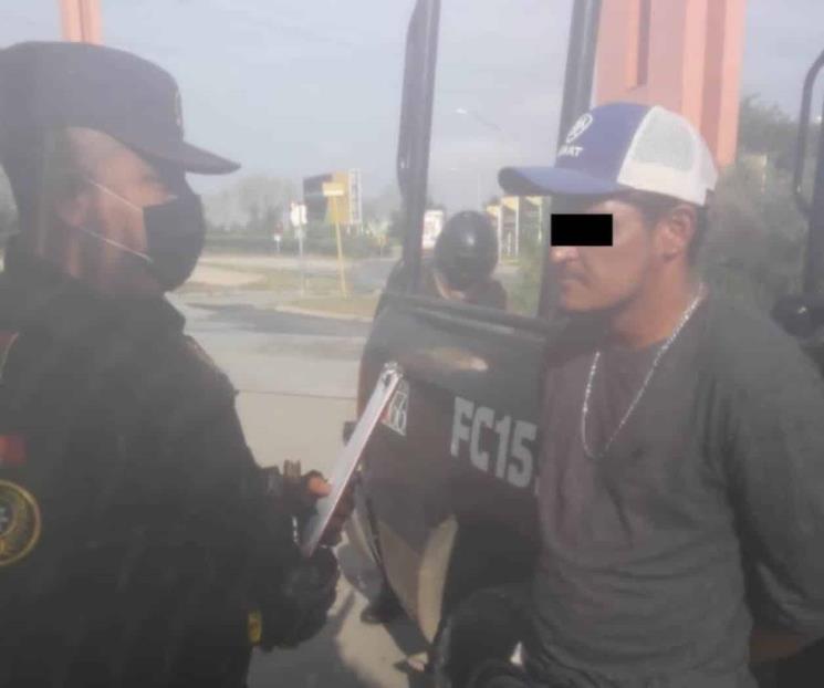 Arrestan a hombre con droga en El Carmen