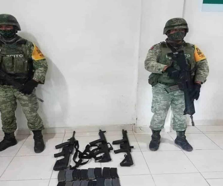 Ejército asegura en Tamaulipas armas y vehículos
