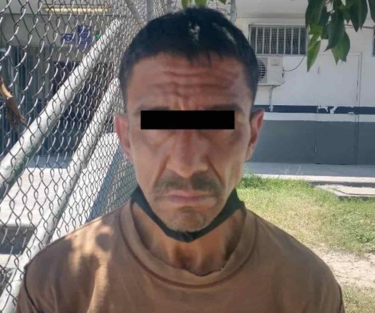 Arrestan a hombre en auto con reporte de robo en San Nicolás
