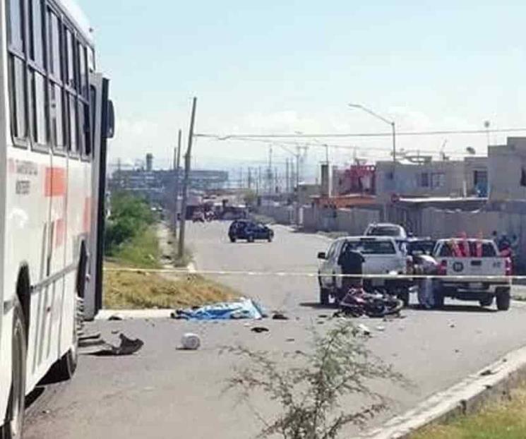 Muere motociclista en El Carmen tras choque