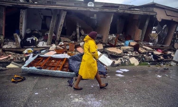 Aumentan a mil 941 los muertos por sismo en Haití