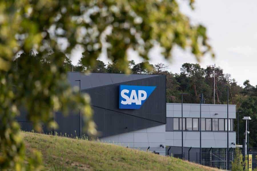 SAP compra SwoopTalent