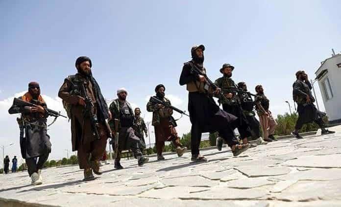 Congela BM entrega de fondos a talibanes afganos