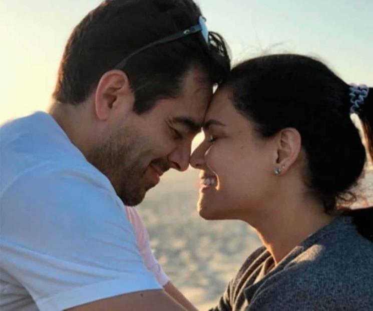 Omar Chaparro y su esposa celebran 20 años de casados