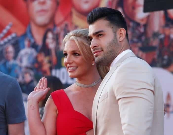 Manda Britney cariñoso mensaje a su novio