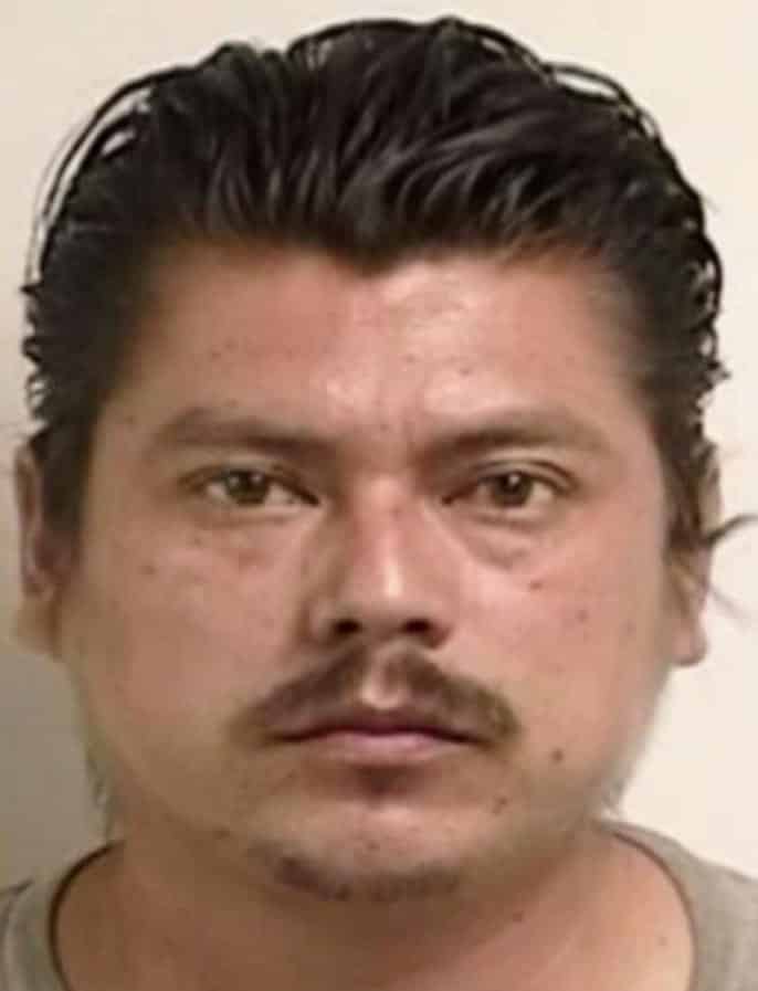 Dos hombres que se hicieron pasar como integrantes de un grupo delictivo y extorsionaron al encargado de un lote de autos en Guadalupe, fueron sentenciados a 12 años de prisión