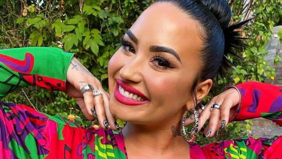 Demi Lovato asegura que tuvo experiencia con extraterrestres