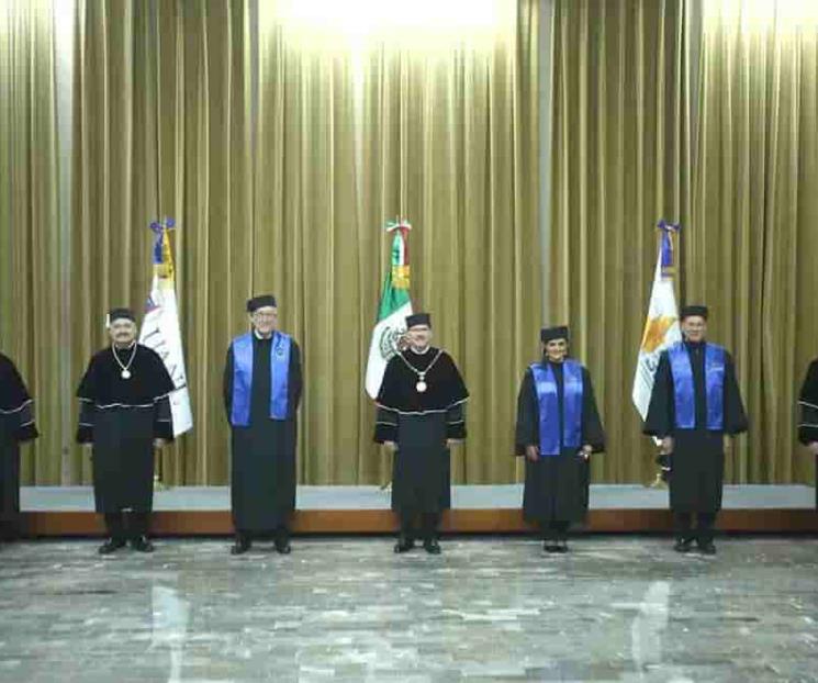 Entrega la UANL cuatro doctorados Honoris Causa