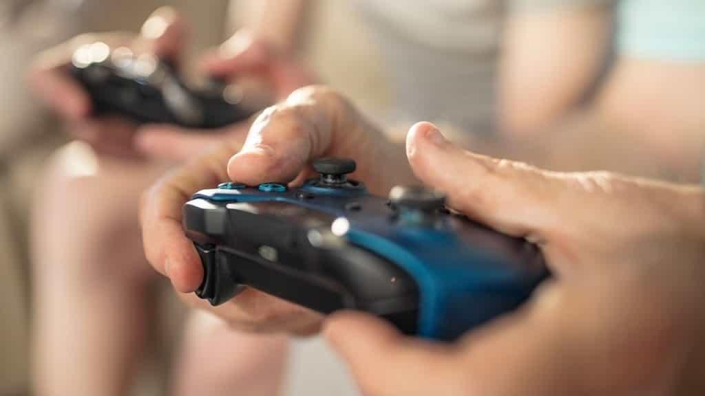 Prometen firmas de videojuegos autorregulación ante adicción