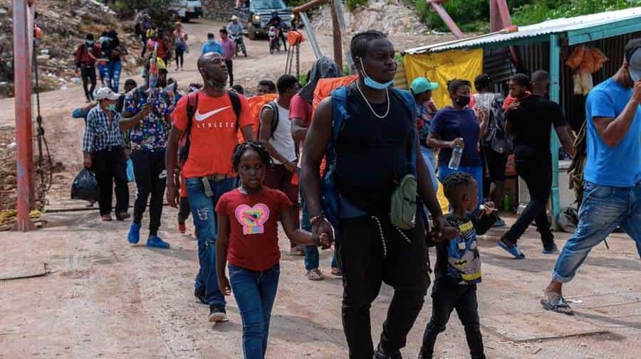 Supervisan México y Haití situación de migrantes
