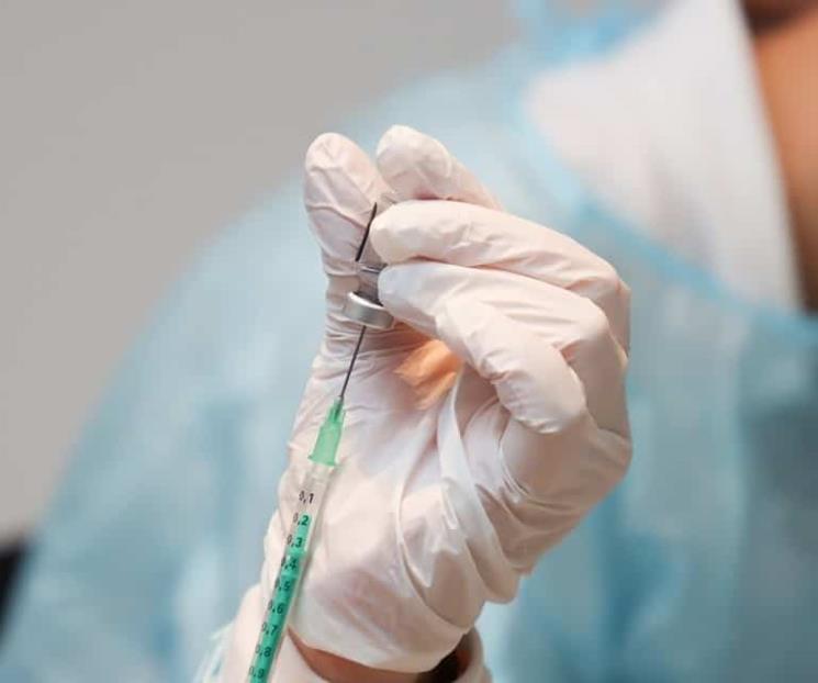 Inician en octubre ensayos clínicos de nueva vacuna rusa