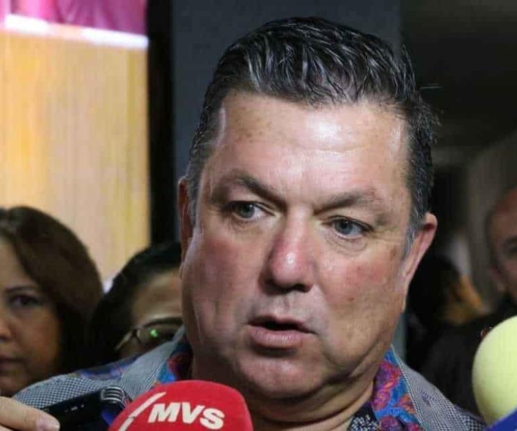No asistirá Noé Chávez a Glosa del Informe