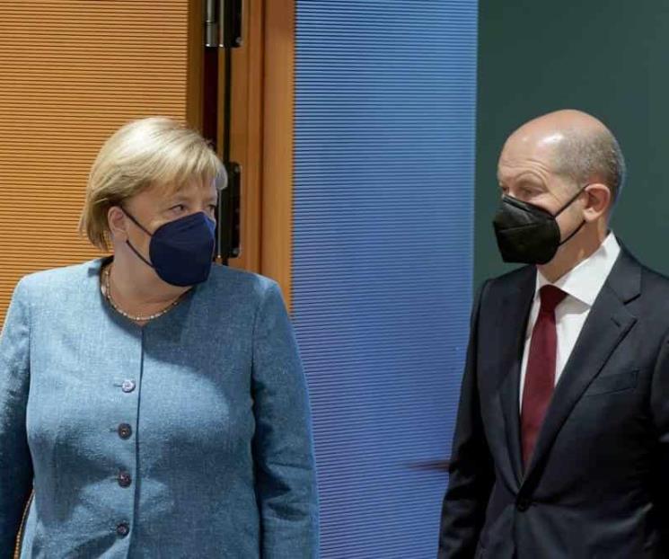 Merkel da espaldarazo a Olaf Scholz