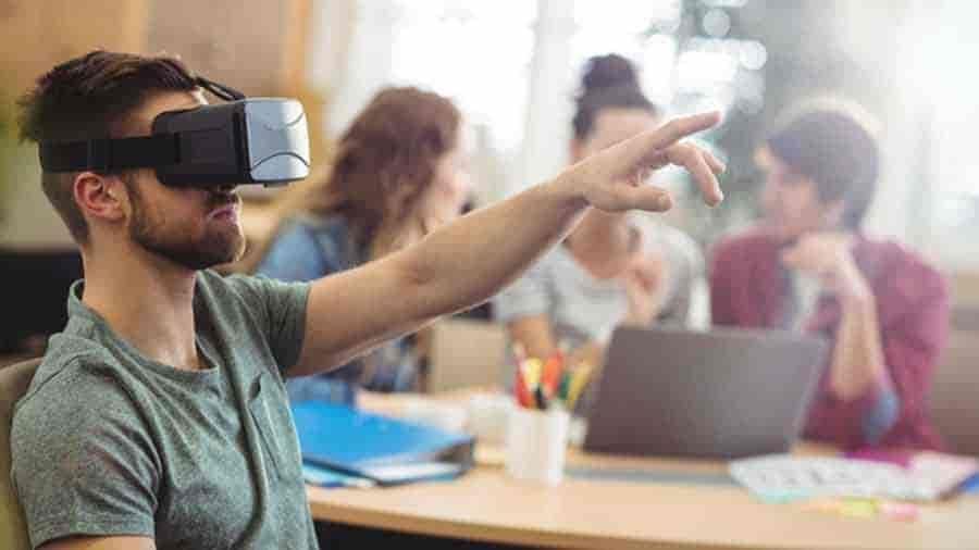 Diversión y realidad virtual en curso de Física en PrepaTec