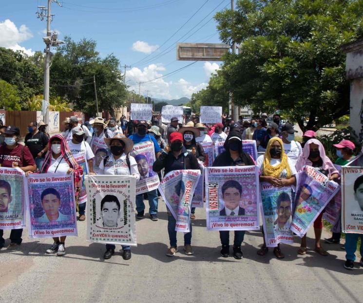 AMLO hará públicos testimonios de militares por Ayotzinapa