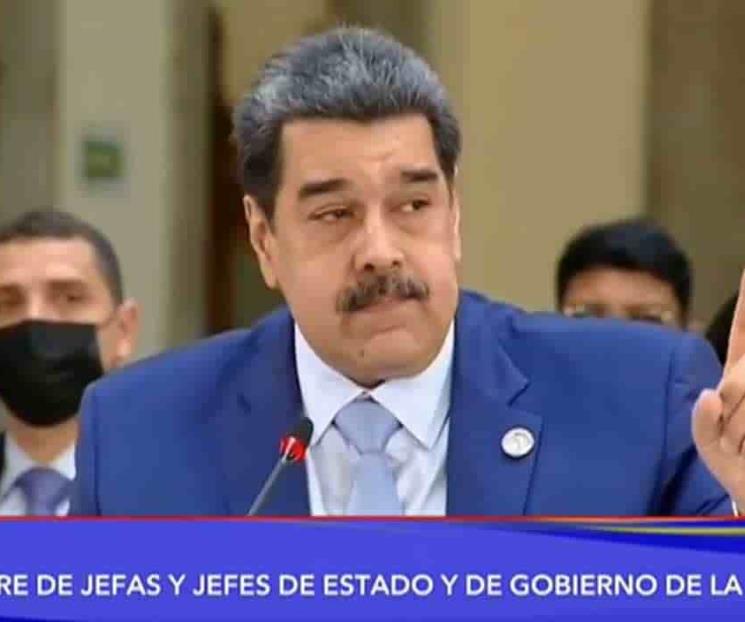 Senadores de EU reclaman a AMLO invitar a Maduro