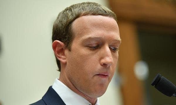 Zuckerberg habla sobre caída de Facebook