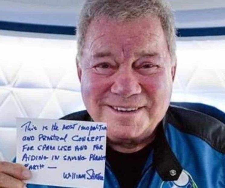Lleva Blue Origin al espacio al Capitán Kirk