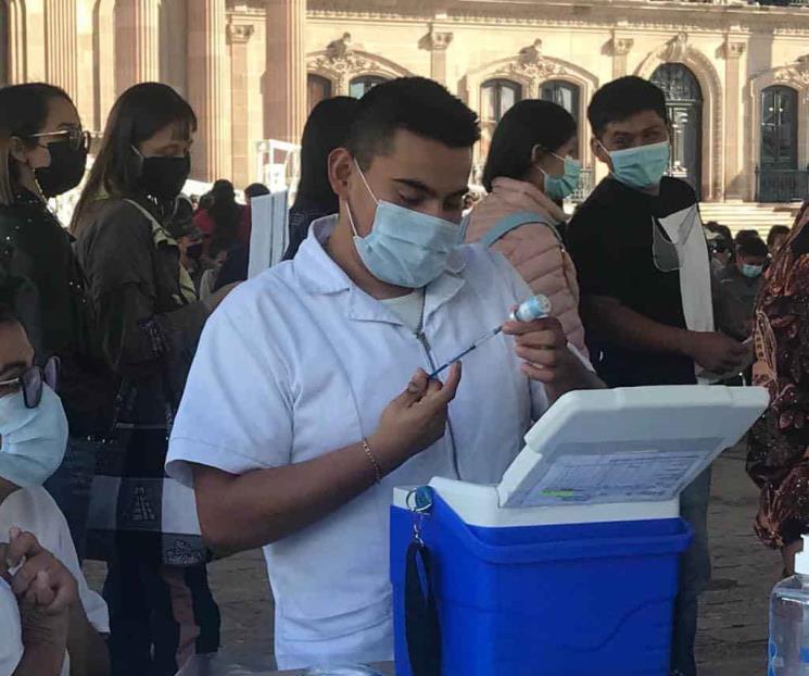 Dan fechas de vacunación para Monterrey y Apodaca