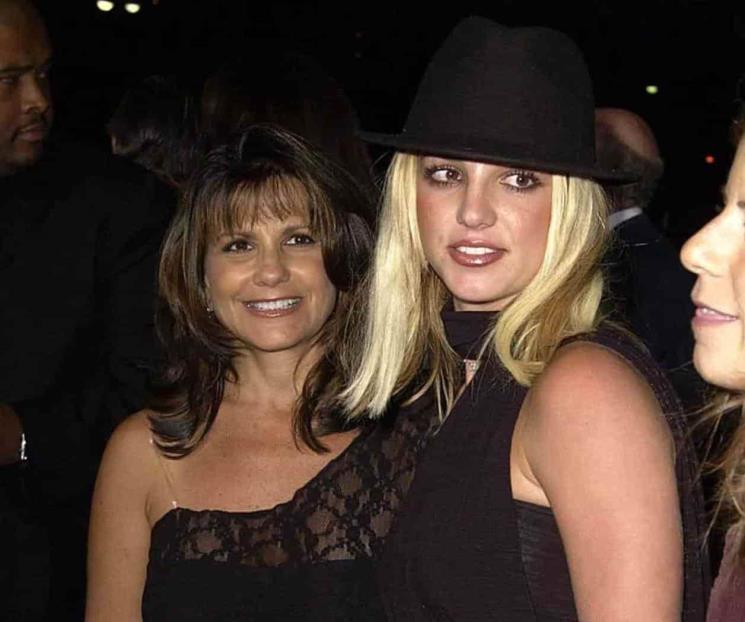 Britney culpa a su mamá de por la idea de la tutela