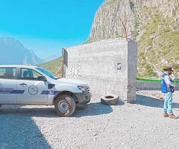 Suspenden construcciones y tiraderos en La Huasteca