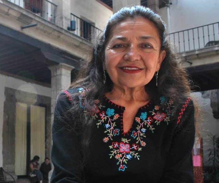 Otorgan a Sara Poot Herrera la Presea Sor Juana