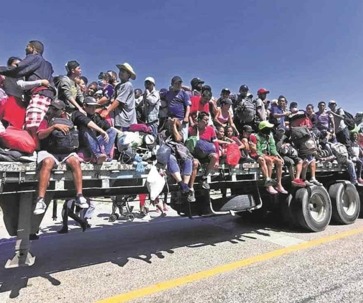 Obligan a caminar a caravana migrante en Oaxaca