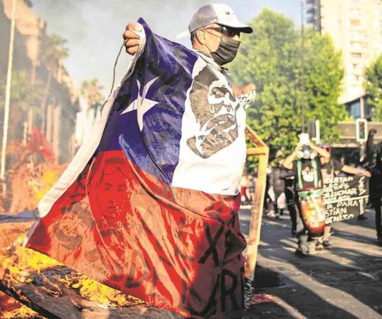 Chile elige su futuro entre los extremos