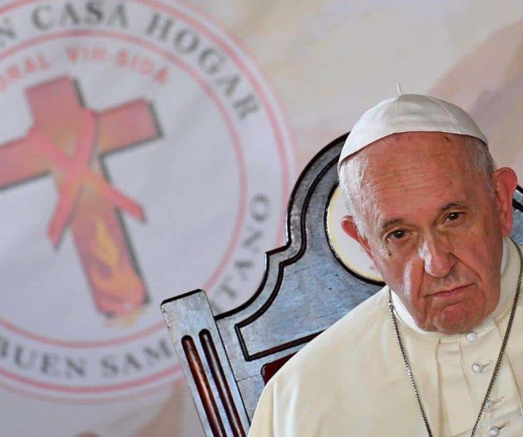Papa Francisco pide solidarizarse con enfermos de VIH