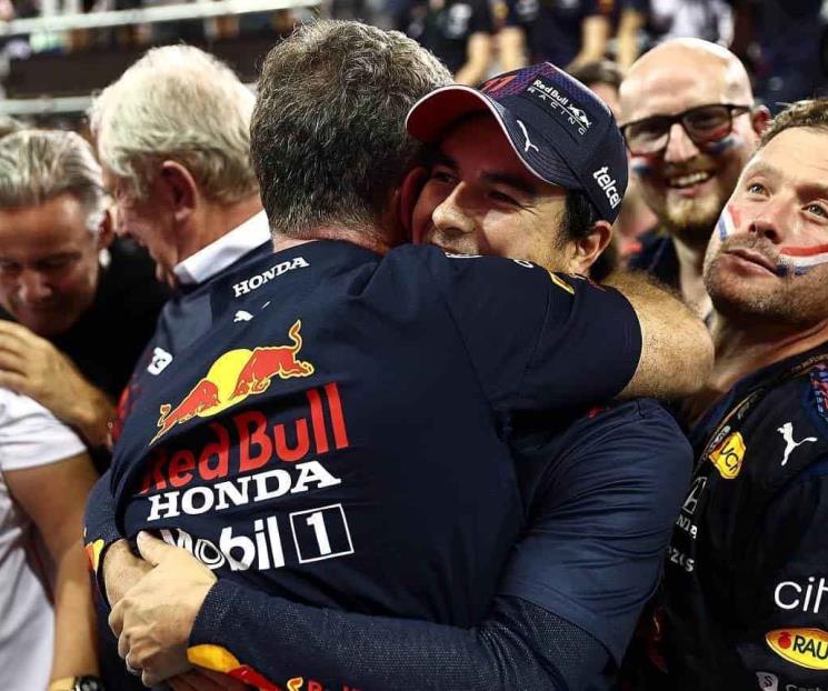 Pensarían en Red Bull más allá del 2022 con Checo Pérez