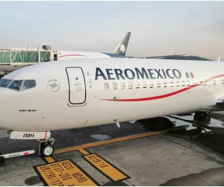 Aeroméxico sufre desplome histórico en bolsa