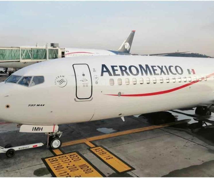 Sigue en caída libre acción de Aeroméxico