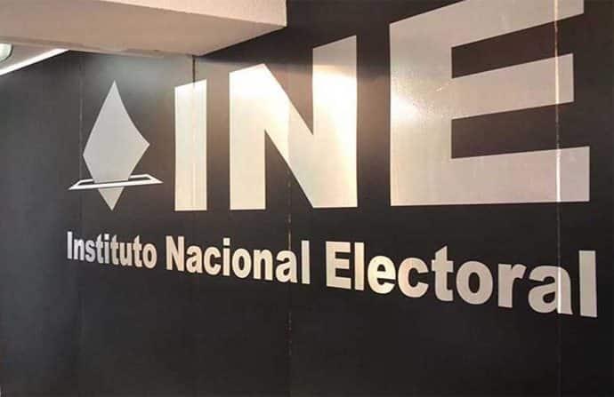Gutiérrez Luna denuncia penalmente a 6 consejeros del INE